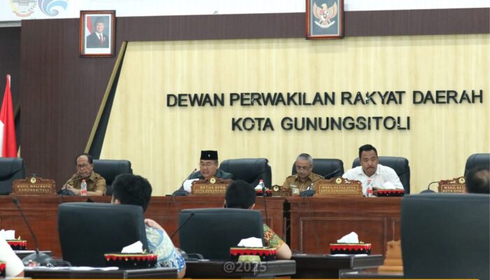 Wakil Wali Kota Gunungsitoli Hadiri Rapat Paripurna