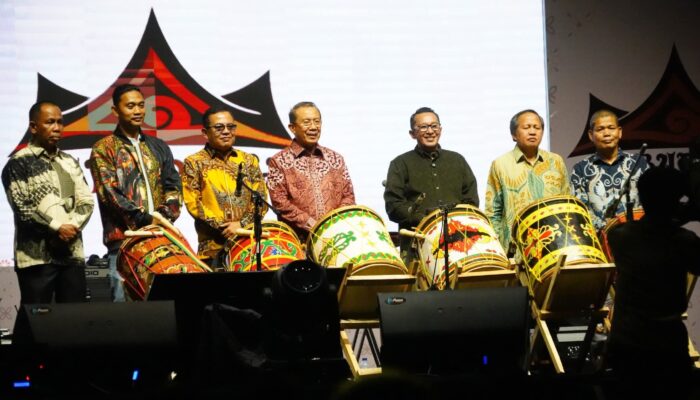 Satu Ranah Budaya, Bupati Eka Putra Sesuai Dengan Batusangkar Kota Budaya
