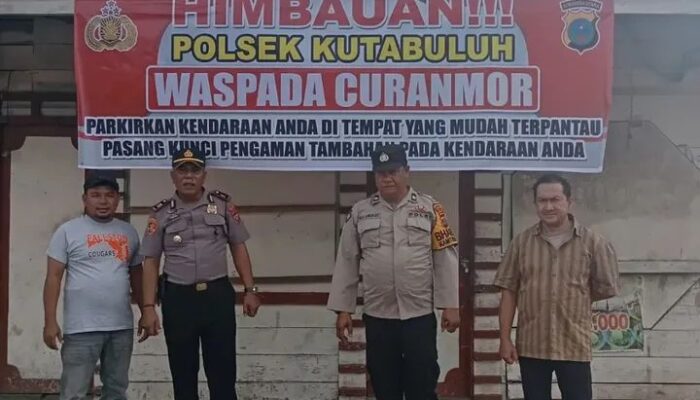Polsek Kutabuluh Pasang Spanduk Imbauan Waspada Curanmor di Pekan Tiga Krenda